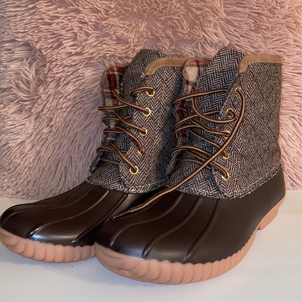 Brown Herringbone Duck Boots